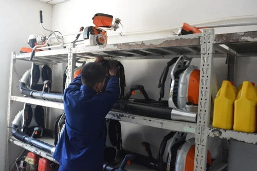 通遼支隊扎魯特旗大隊一中隊嚴(yán)密組織裝備機具與計算機辦公設(shè)備維修保養(yǎng)